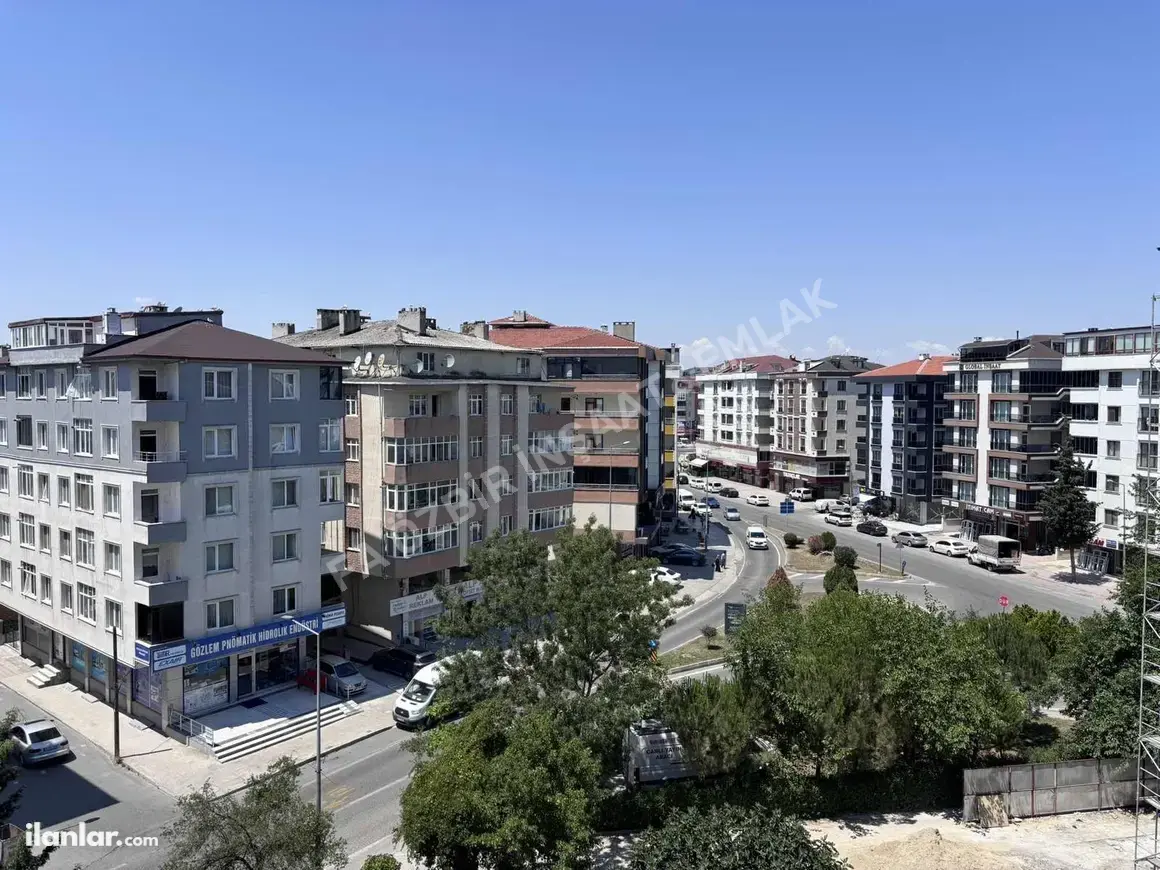 Tekirdağ Çerkezköy Gazi Osman Paşa Mahallesi 5+1 230 m² satılık daire - Fotoğraf 1