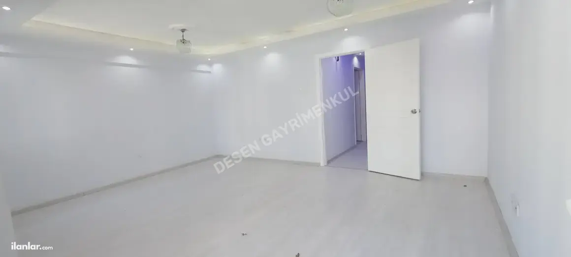 İzmir Buca Hürriyet Mahallesi 3+1 100 m² kiralık daire - Fotoğraf 1