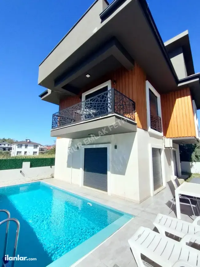 Muğla Fethiye Karagedik Mahallesi 4+1 200 m² kiralık villa - Fotoğraf 1