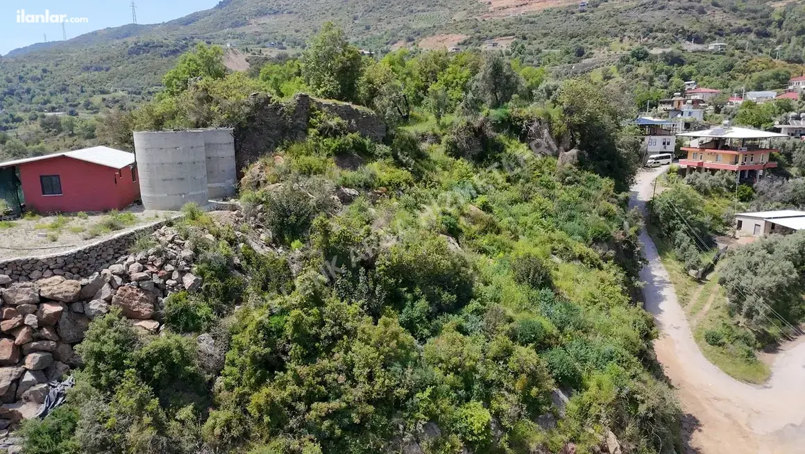 Antalya Alanya Burçaklar Mahallesi 776 m² satılık villa arsa - Fotoğraf 1