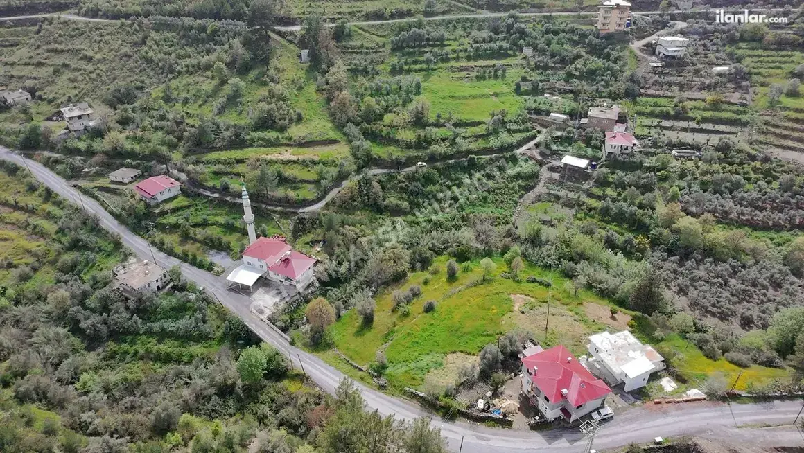 Antalya Alanya Şıhlar Mahallesi 586 m² satılık villa arsa - Fotoğraf 1