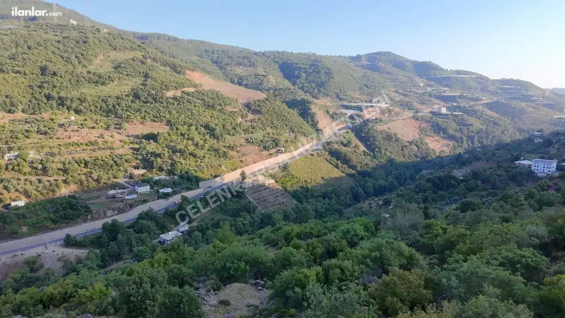 Antalya Alanya Güney Mahallesi 636 m² satılık villa arsa - Fotoğraf 1