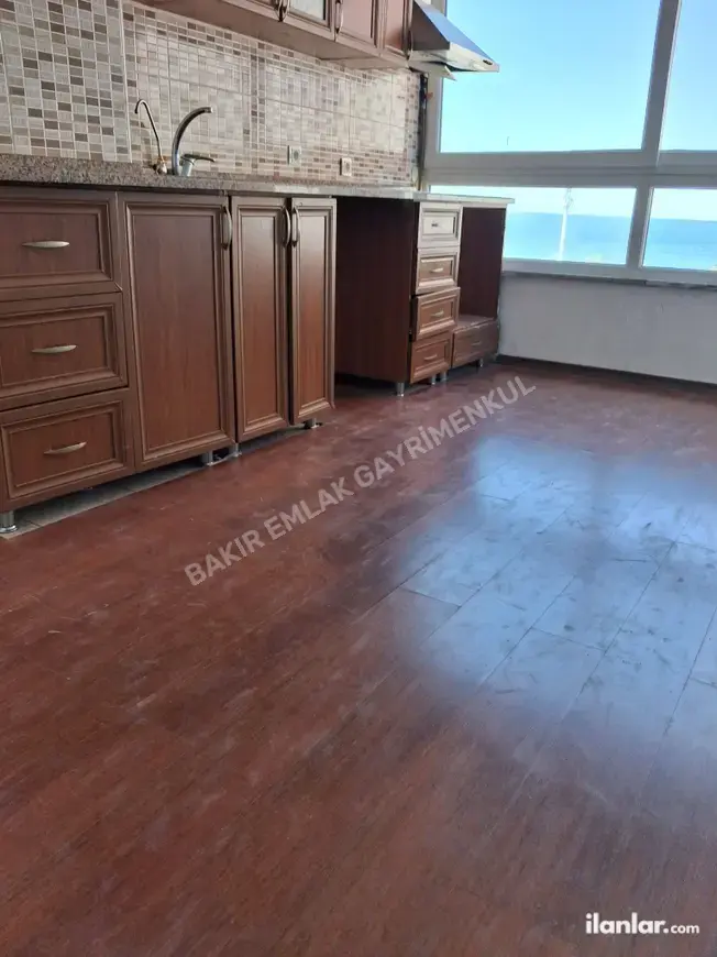 Rize Merkez Bağdatlı Mahallesi 3+1 120 m² kiralık daire - Fotoğraf 1