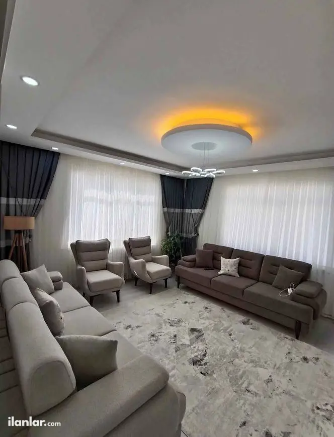 İstanbul Güngören Merkez Mahallesi 3+1 120 m² kiralık daire - Fotoğraf 1