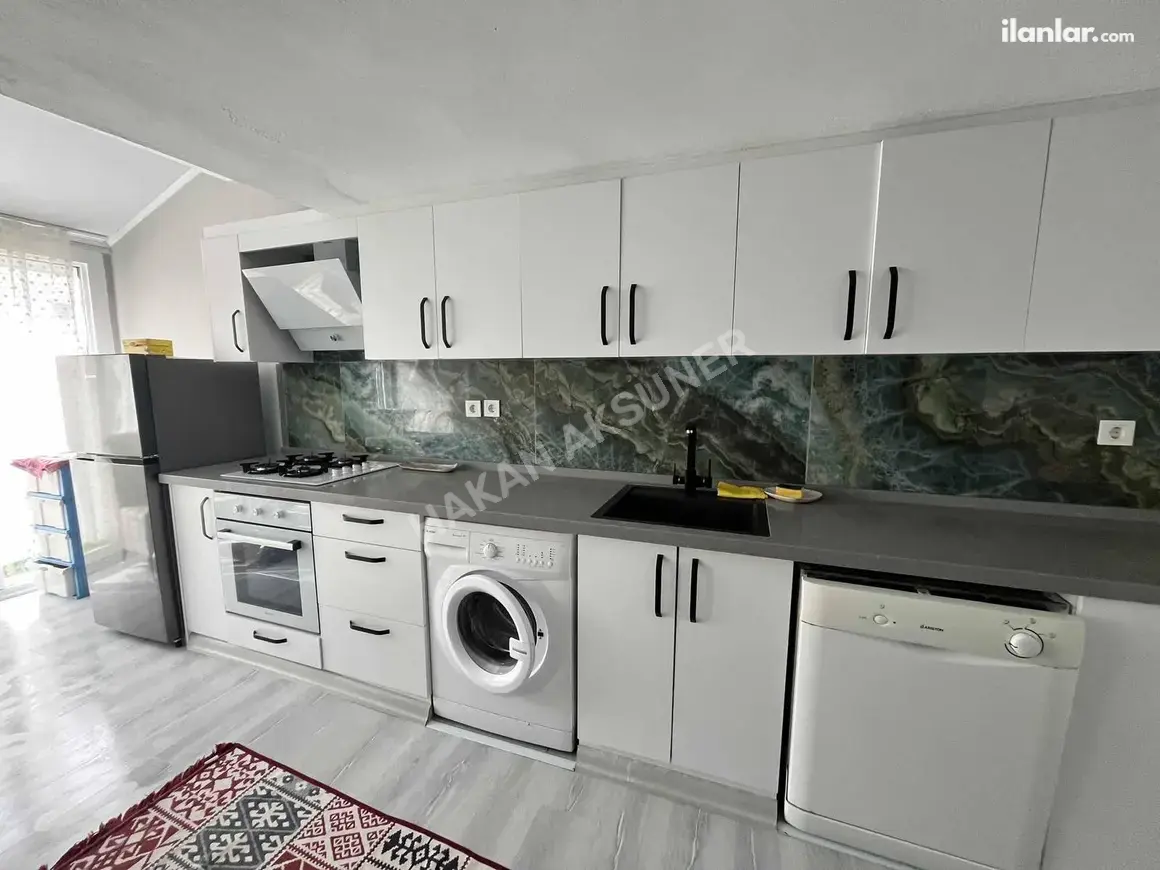 İzmir Çeşme Yalı Mahallesi 3+1 160 m² kiralık müstakil Ev - Fotoğraf 1