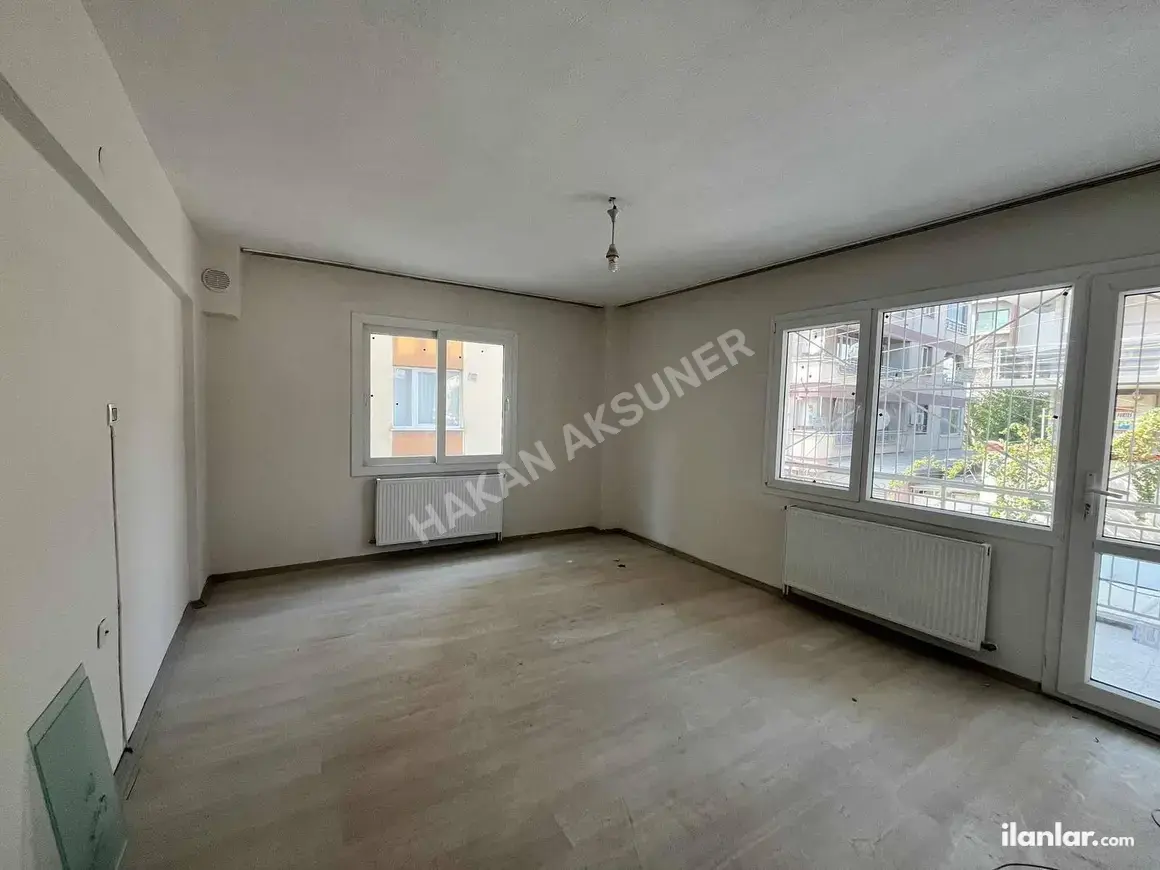 İzmir Bornova Doğanlar Mahallesi 3+1 130 m² kiralık daire - Fotoğraf 1