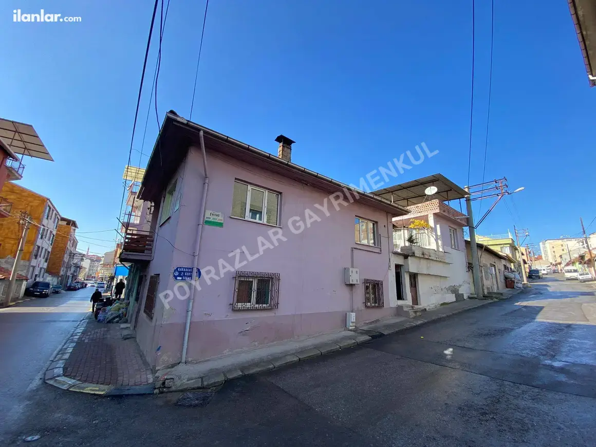 Uşak Merkez Karaağaç Mahallesi 4+2 246 m² satılık müstakil Ev - Fotoğraf 1