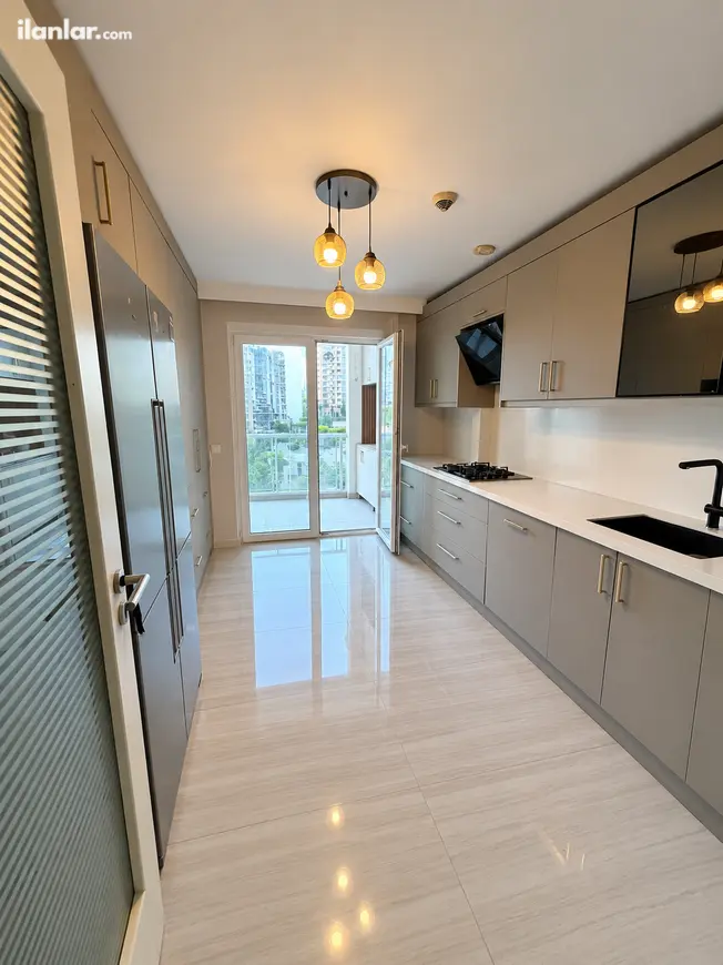 İstanbul Avcılar Ambarlı Mahallesi 5+2 225 m² satılık daire - Fotoğraf 1