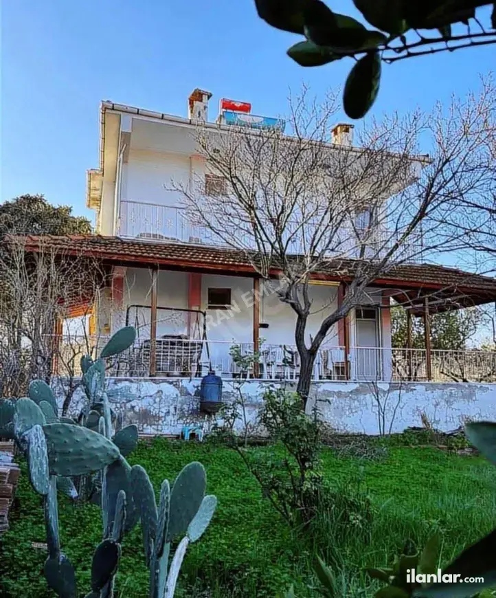 İzmir Dikili Bademli Mahallesi 3+1 250 m² satılık yazlık - Fotoğraf 1