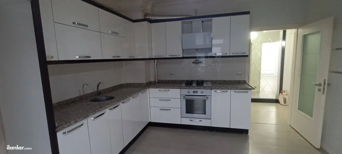 Aksaray Merkez Şifahane Mahallesi 2+1 120 m² kiralık daire - Fotoğraf 1