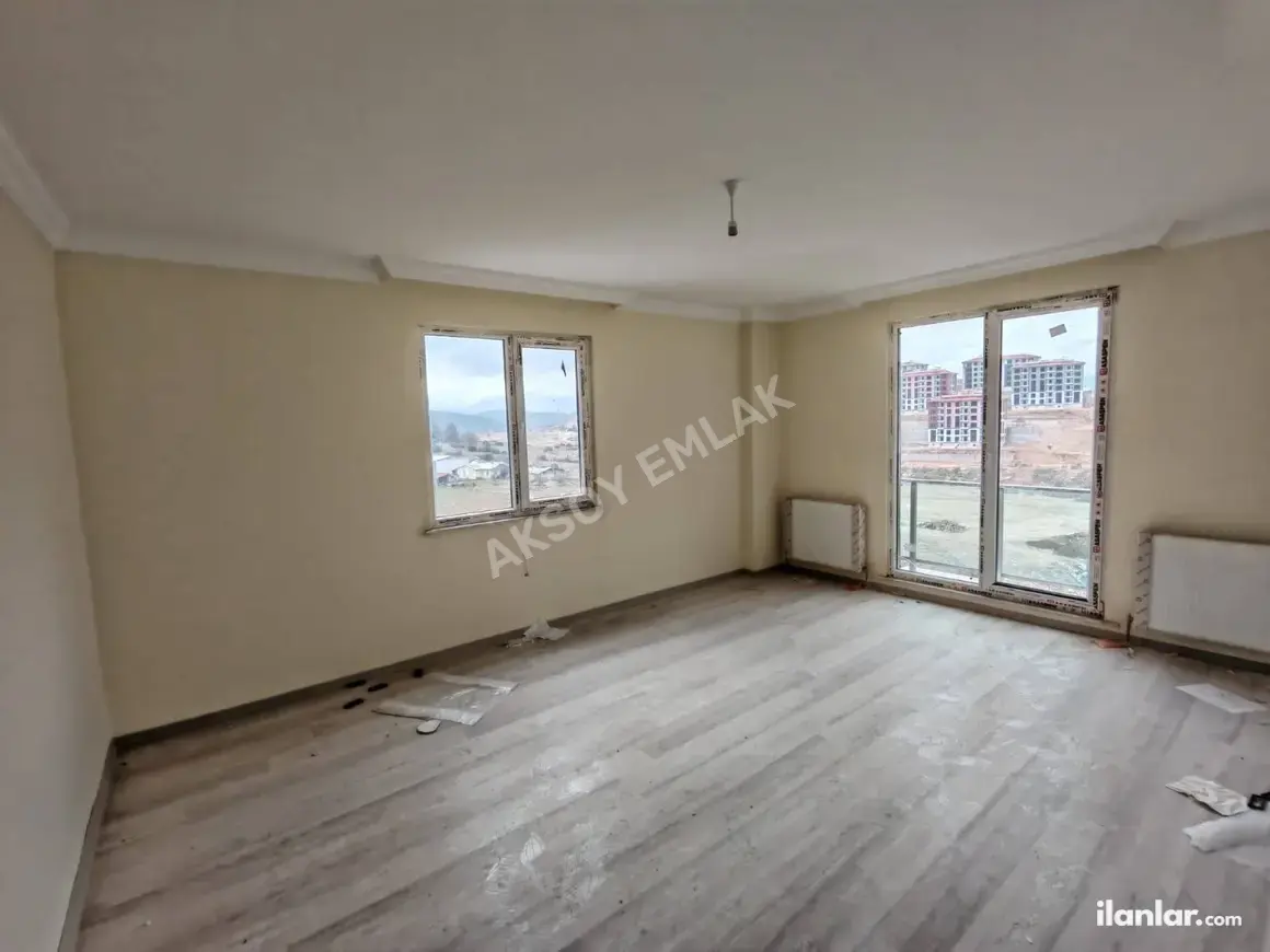 Burdur Bucak Yunus Emre Mahallesi 3+1 145 m² satılık daire - Fotoğraf 1