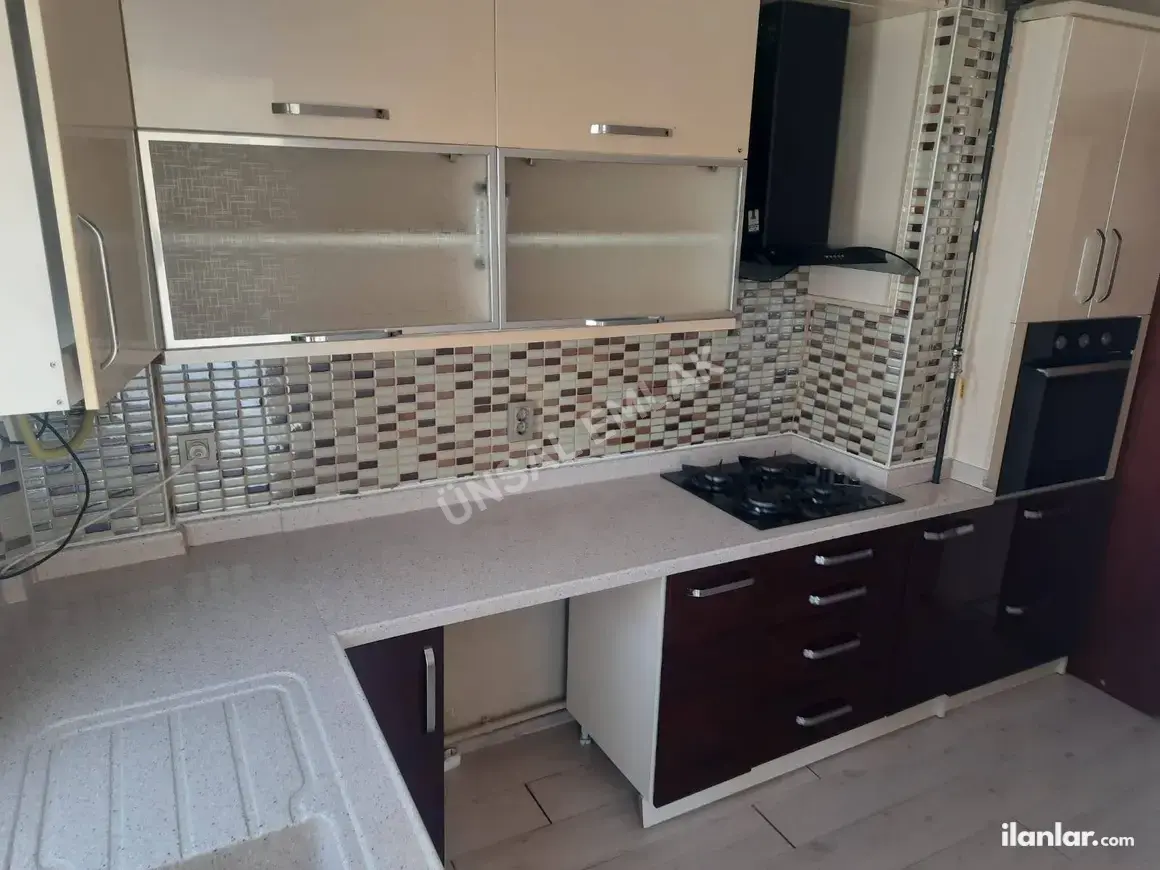 Ankara Yenimahalle Batı Sitesi Mahallesi 3+1 130 m² kiralık daire - Fotoğraf 1