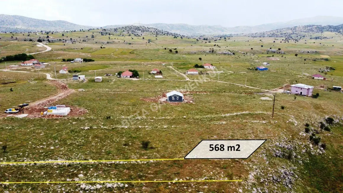 Antalya Korkuteli Taşkesiği Mahallesi 568 m² satılık konut arsa - Fotoğraf 1