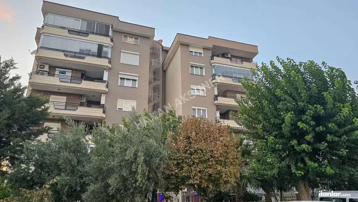 İzmir Buca Efeler Mahallesi 3+1 240 m² satılık daire - Fotoğraf 1