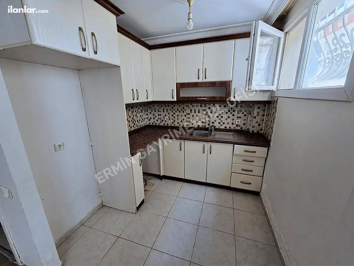 İzmir Balçova Onur Mahallesi 3+1 118 m² satılık daire - Fotoğraf 1