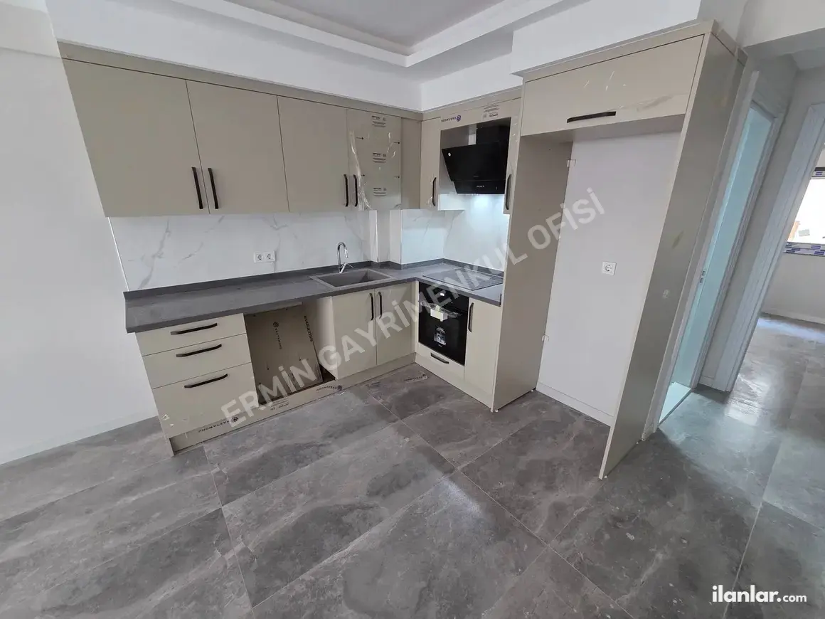 İzmir Balçova Onur Mahallesi 2+1 100 m² satılık daire - Fotoğraf 1