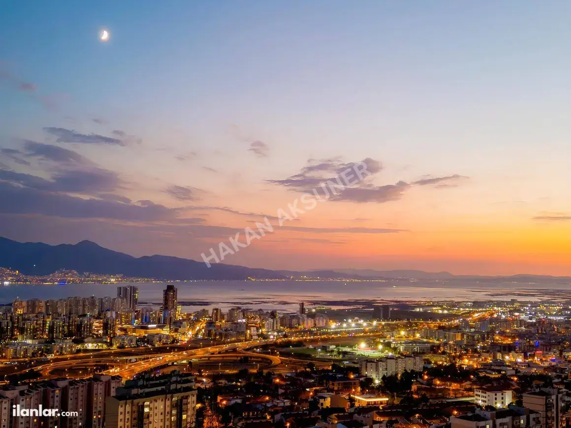 İzmir Karşıyaka Mustafa Kemal Mahallesi 3+1 150 m² satılık daire - Fotoğraf 1