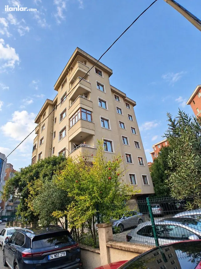 İstanbul Ataşehir Küçükbakkalköy Mahallesi 3+1 145 m² satılık daire - Fotoğraf 1