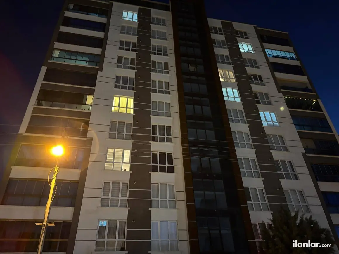 Ankara Yenimahalle Yakacık Mahallesi 5+2 350 m² satılık daire - Fotoğraf 1