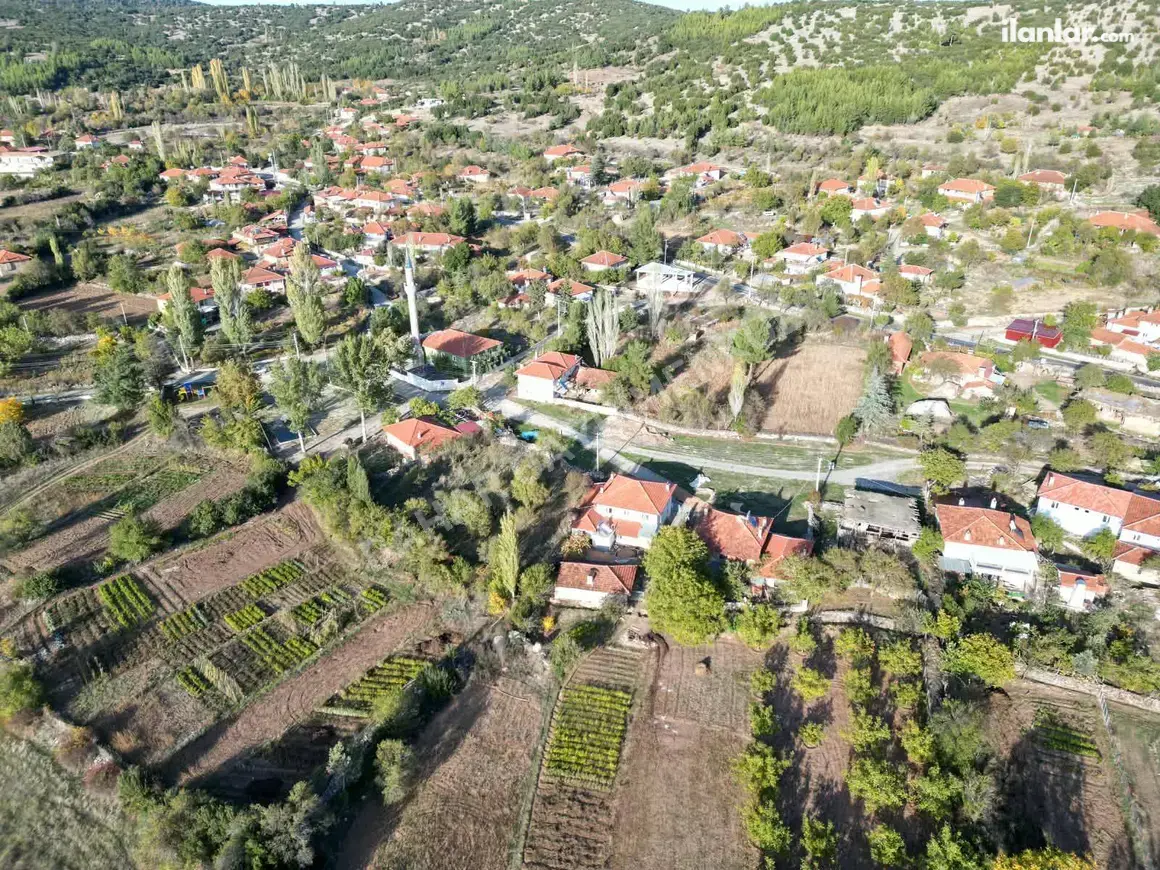 Denizli Tavas Yukarıboğaz Mahallesi 445 m² satılık konut arsa - Fotoğraf 1