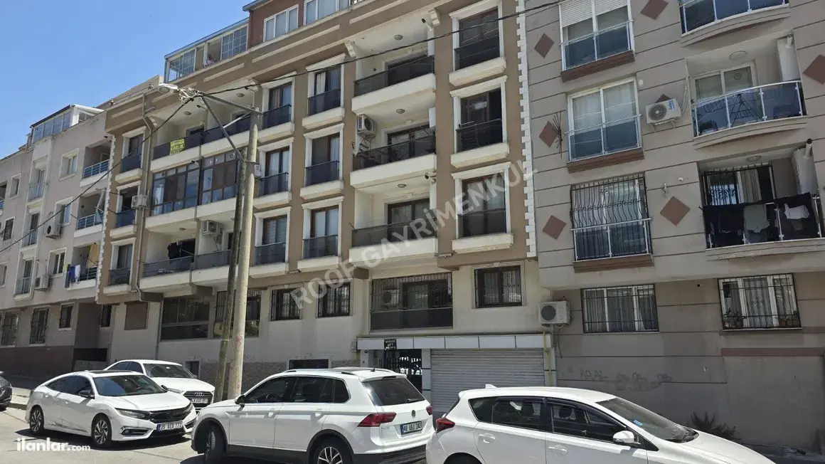 İzmir Buca Yaylacık Mahallesi 2+1 80 m² satılık daire - Fotoğraf 1