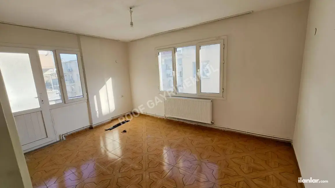 İzmir Bornova Mevlana Mahallesi 2+1 95 m² kiralık daire - Fotoğraf 1