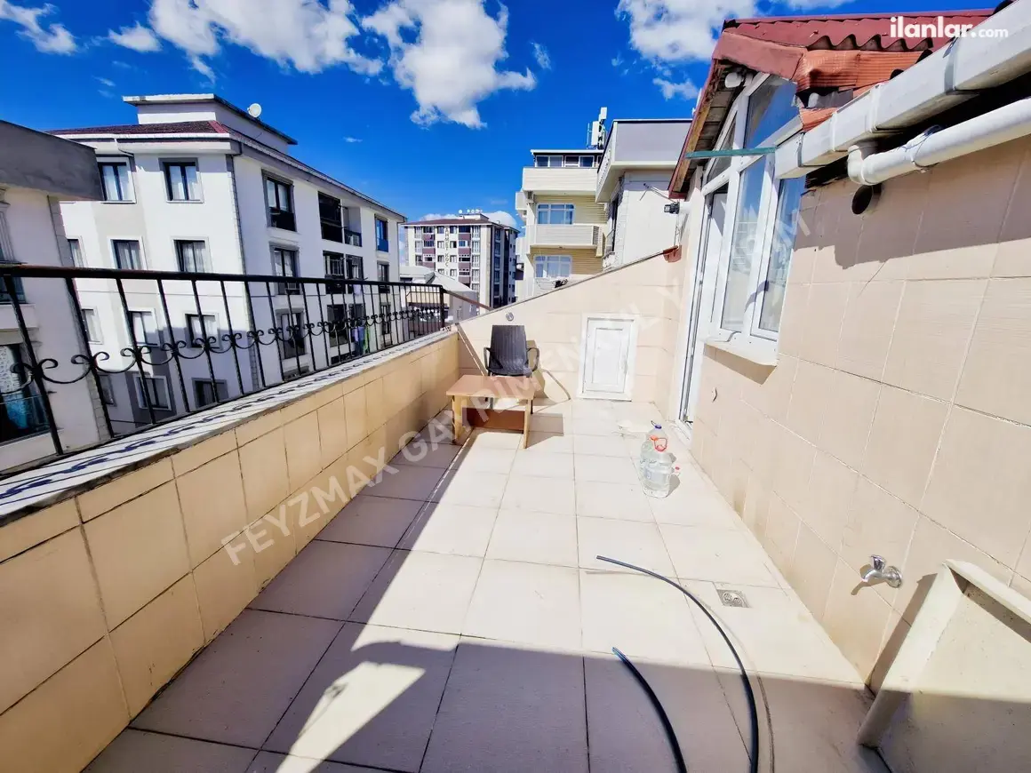 İstanbul Pendik Ahmet Yesevi Mahallesi 1+1 65 m² kiralık daire - Fotoğraf 1