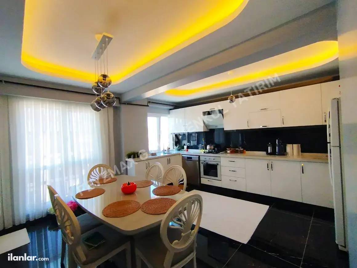 İstanbul Tuzla Yayla Mahallesi 4+2 350 m² satılık daire - Fotoğraf 1