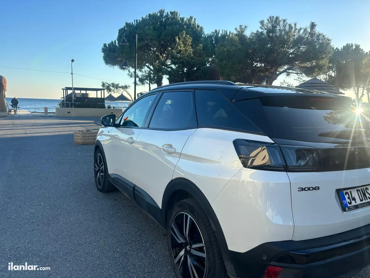 2020 Peugeot 3008 1.6 PureTech benzinli otomatik arazi, SUV, Pick-up - Fotoğraf 1