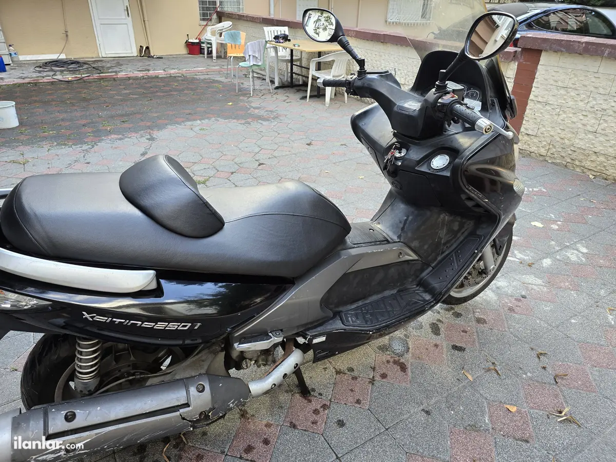 2011 Kymco Xciting 250i benzinli otomatik motosiklet - Fotoğraf 3