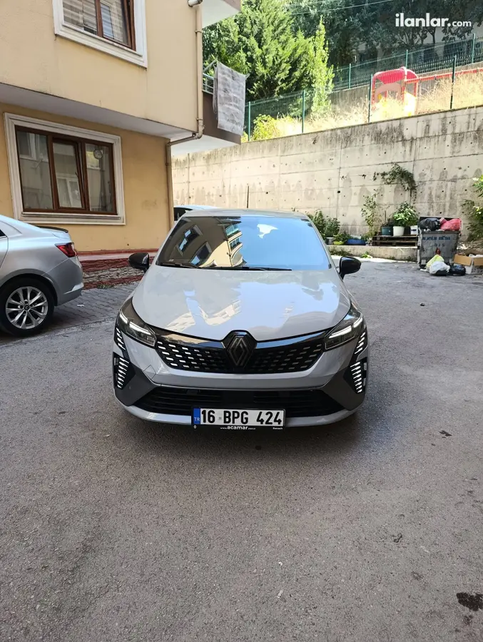 2024 Renault Clio 1.0 TCe benzinli otomatik otomobil - Fotoğraf 1