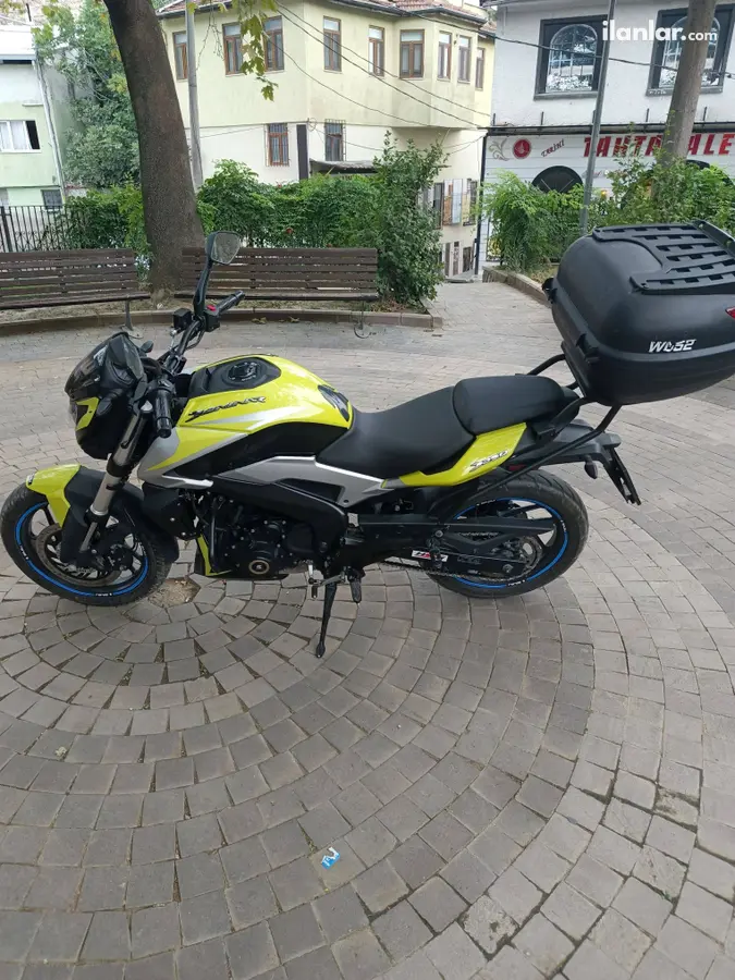 2023 Bajaj Dominar 250 D benzinli manuel motosiklet - Fotoğraf 1
