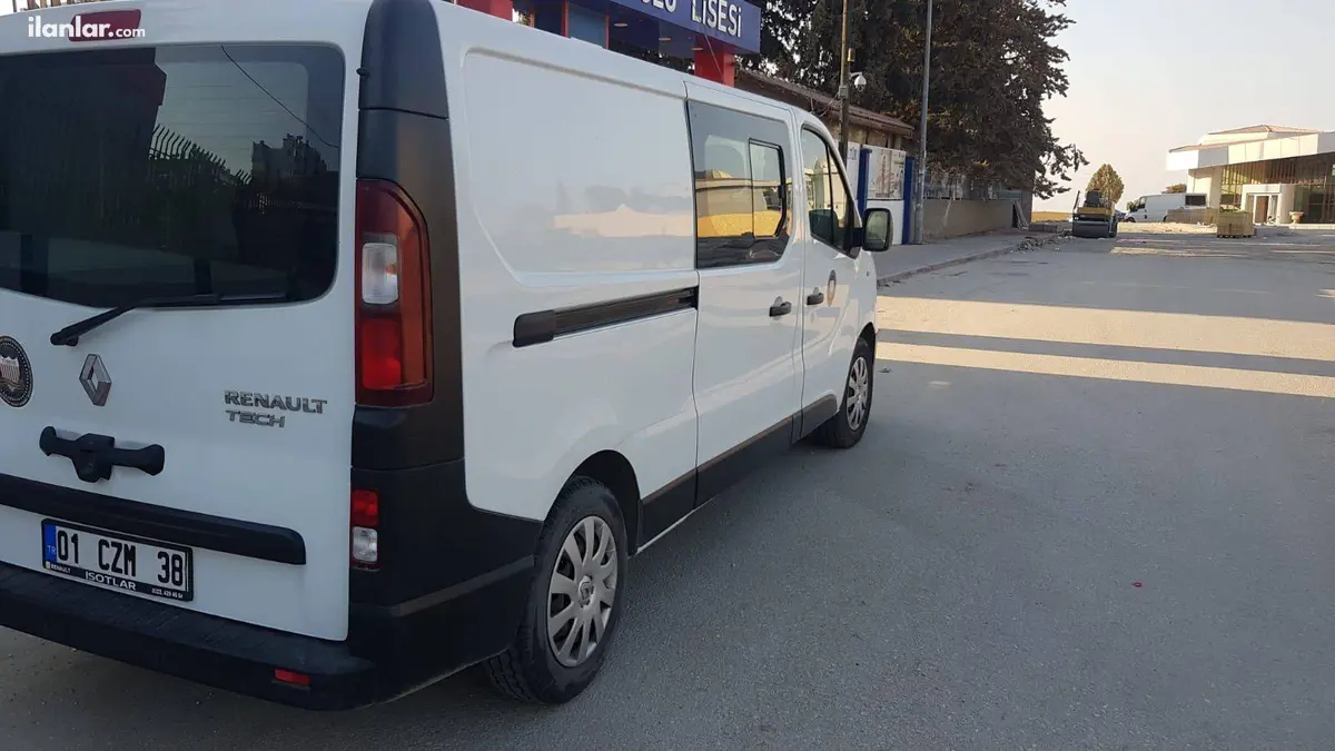 2017 Minibüs & Midibüs Renault Trafic Passenger dizel manuel ticari Araçlar - Fotoğraf 1