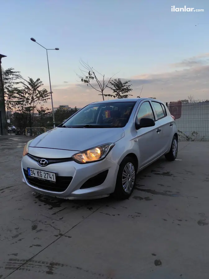 2014 Hyundai i20 1.4 CRDi dizel manuel otomobil - Fotoğraf 2