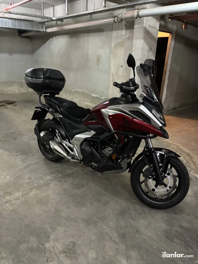 2024 Honda NC 750 X DCT benzinli otomatik motosiklet - Fotoğraf 1