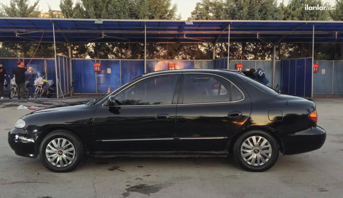 2000 Hyundai Elantra 1.6 benzinli manuel otomobil - Fotoğraf 3