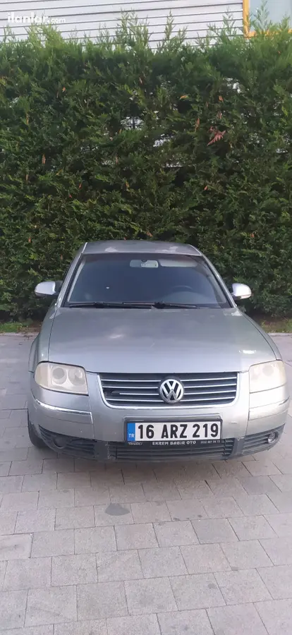 2005 Volkswagen Passat 1.6 benzinli manuel otomobil - Fotoğraf 1