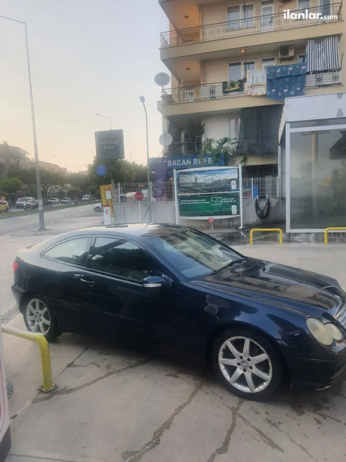 2002 Mercedes - Benz C C 200 CDI dizel otomatik otomobil - Fotoğraf 1