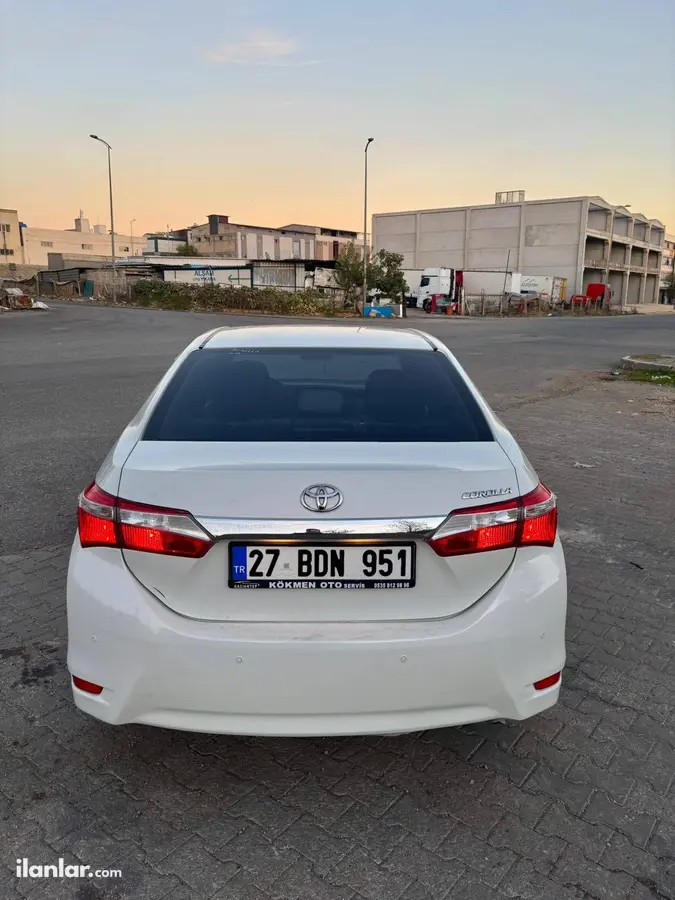 2015 Toyota Corolla 1.33 benzinli manuel otomobil - Fotoğraf 3