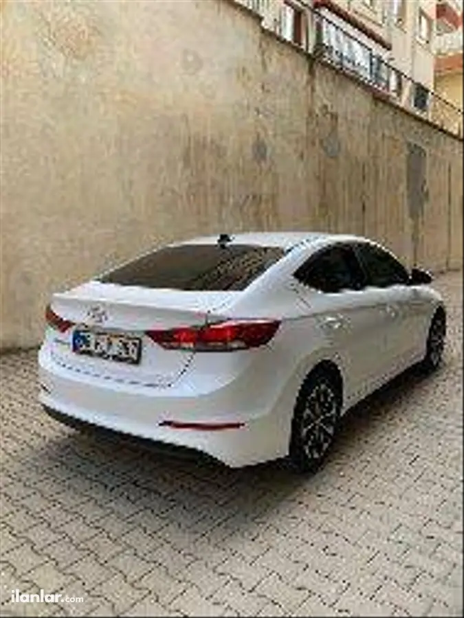 2018 Hyundai Elantra 1.6 D-CVVT benzinli otomatik otomobil - Fotoğraf 3
