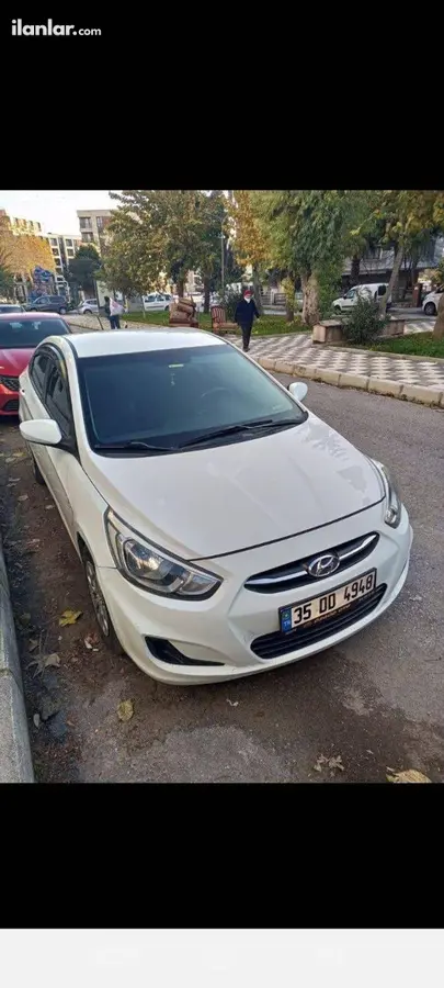 2015 Hyundai Accent Blue 1.6 CRDI dizel otomatik otomobil - Fotoğraf 1