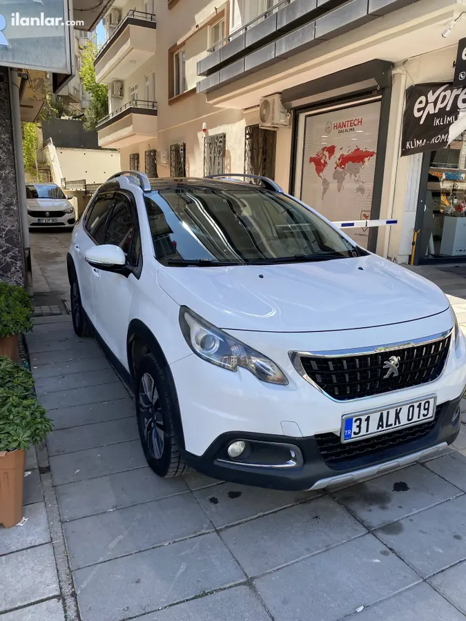 2017 Peugeot 2008 1.6 BlueHDI dizel yarı Otomatik arazi, SUV, Pick-up - Fotoğraf 1
