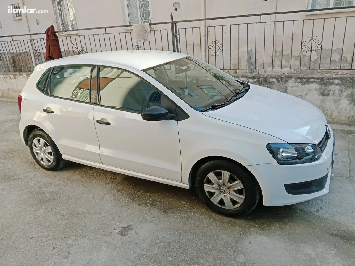 2013 Volkswagen Polo 1.2 benzinli manuel otomobil - Fotoğraf 1