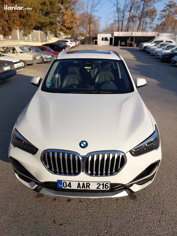 2020 BMW X1 18i sDrive benzinli otomatik arazi, SUV, Pick-up - Fotoğraf 1