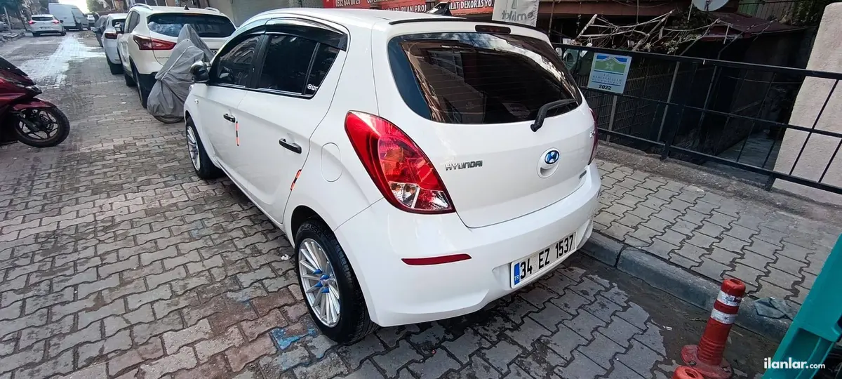 2014 Hyundai i20 1.4 CRDi dizel manuel otomobil - Fotoğraf 1