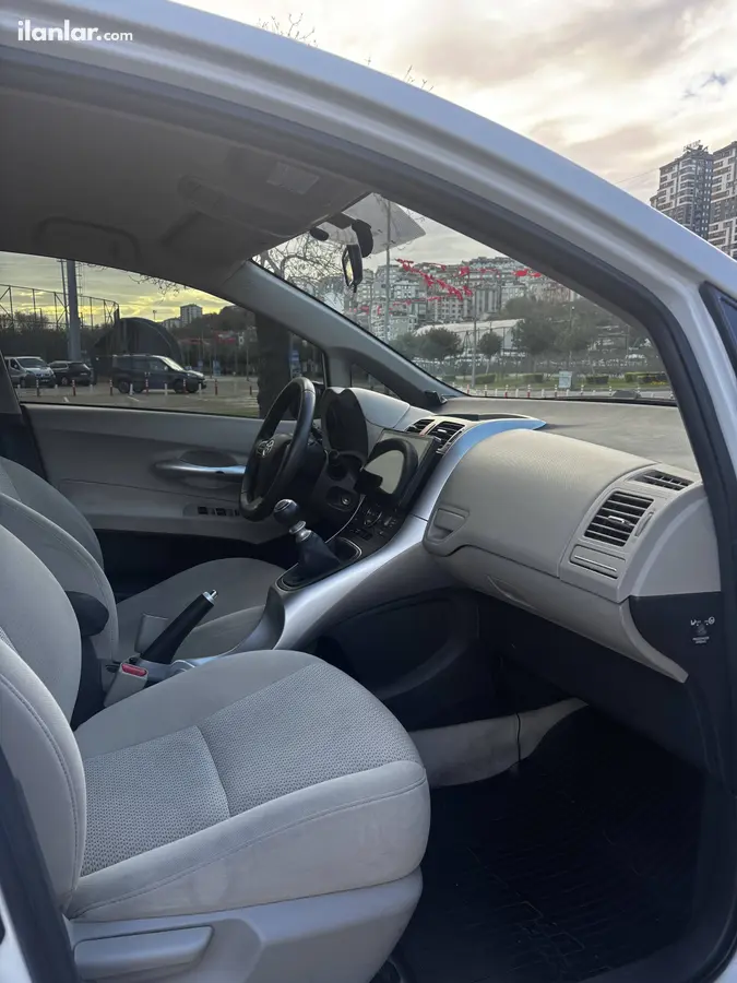 2012 Toyota Auris 1.4 D-4D dizel manuel otomobil - Fotoğraf 2