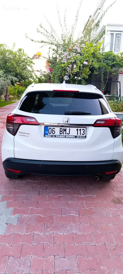 2019 Honda HR-V 1.5 i-VTEC benzinli otomatik arazi, SUV, Pick-up - Fotoğraf 3