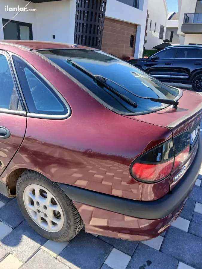 1996 Renault Laguna 2.0 benzinli manuel otomobil - Fotoğraf 2