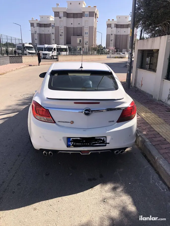 2011 Opel Insignia 2.0 CDTI dizel otomatik otomobil - Fotoğraf 1