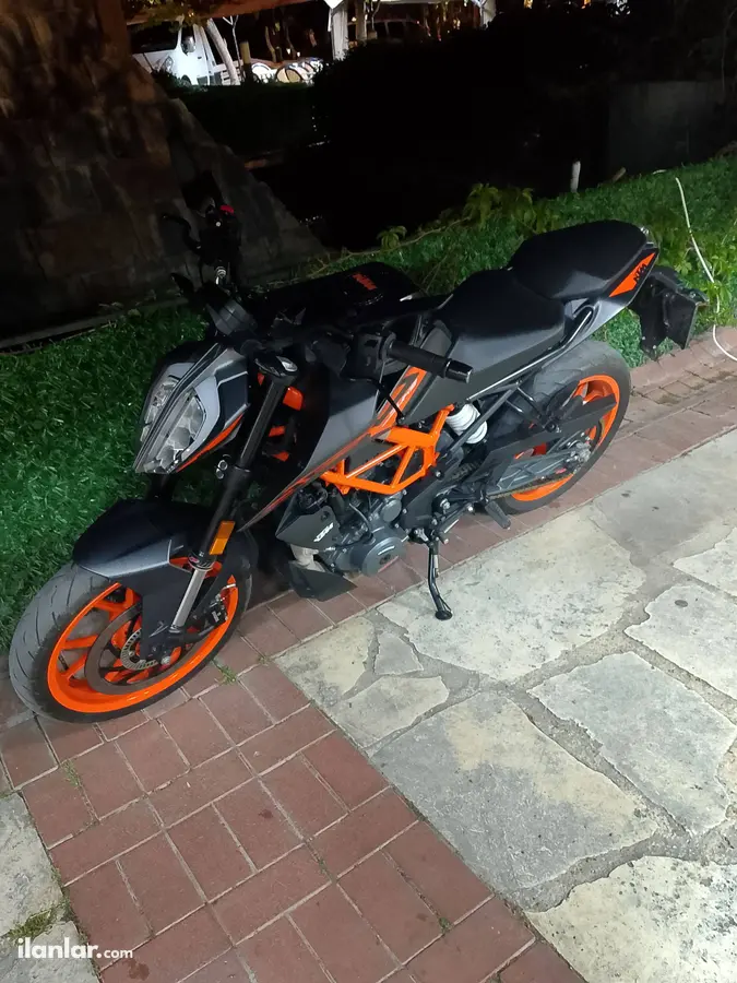2022 KTM 250 Duke ABS benzinli manuel motosiklet - Fotoğraf 1